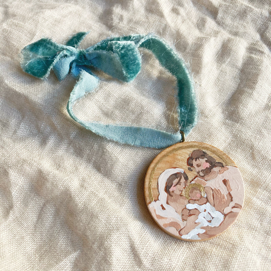 HOLY FAMILY NO.4 - NEUTRAL | HAND PAINTED ORNAMENT ON WOOD